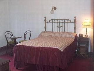 El De Su Merced Hotel 4*